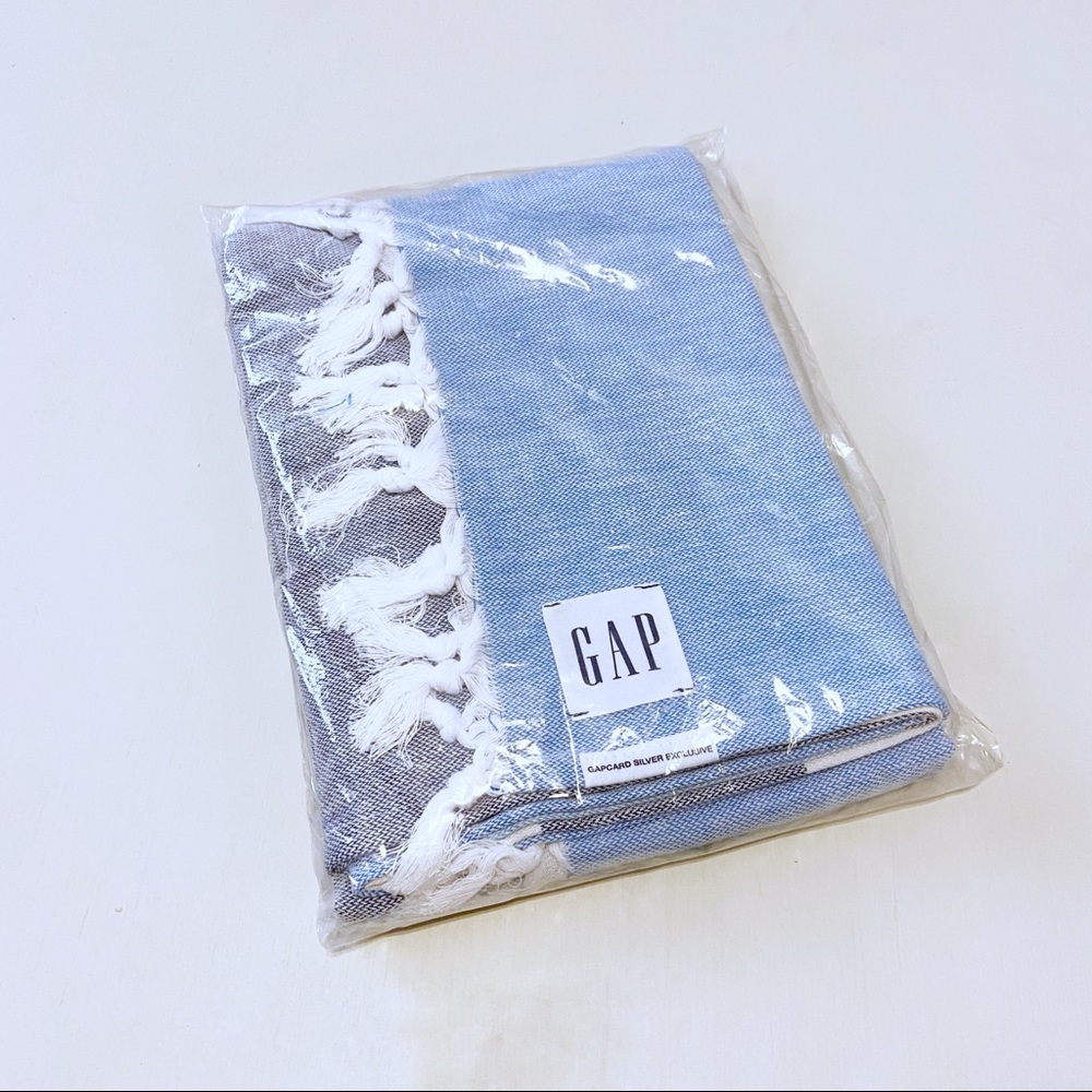 Large Multi Use/Style Gap Scarf
